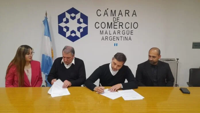 Cámara de Comercio de Malargüe firmó un convenio con Universidad Siglo XXI